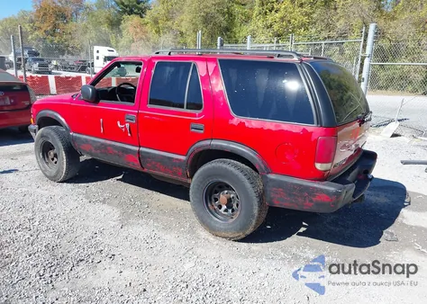 2001 Chevrolet Blazer Lt from USA, damaged, VIN 1GNDT13W112216208